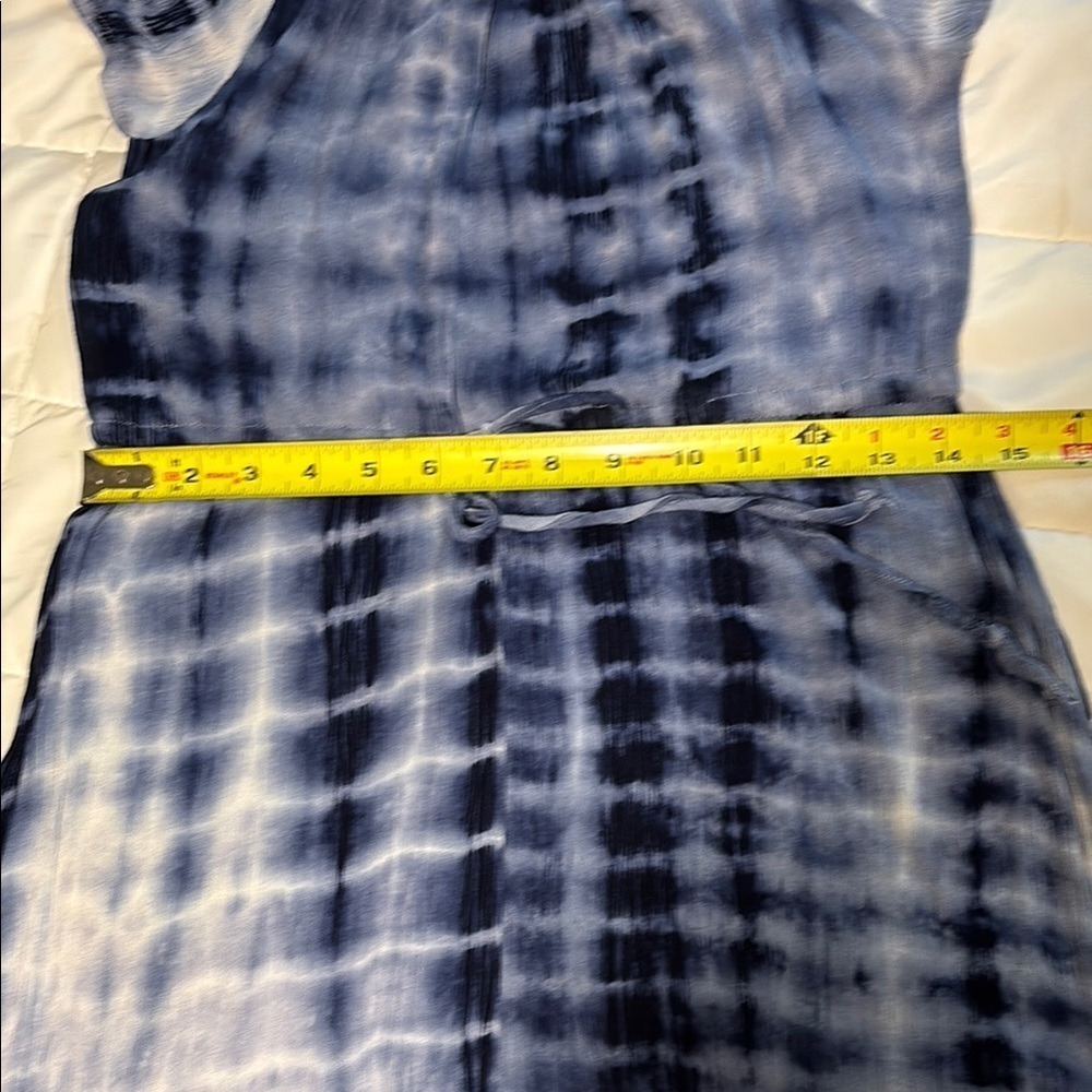Blue and White Ruched Maxi Dress with Cap Raglan Sleeves - Picture 10 of 11